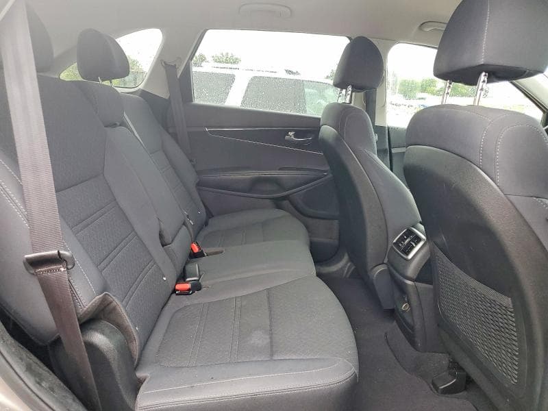 2018 KIA SORENTO L 11