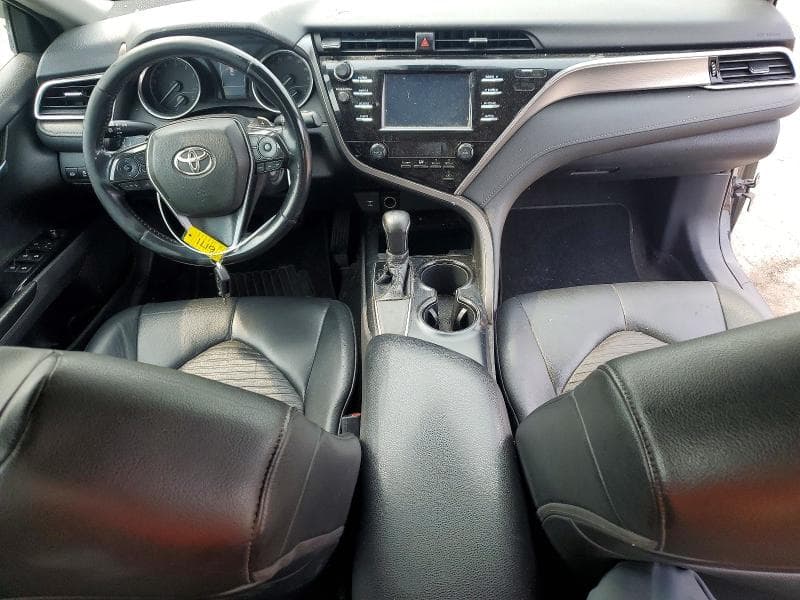 2018 TOYOTA CAMRY SE 8