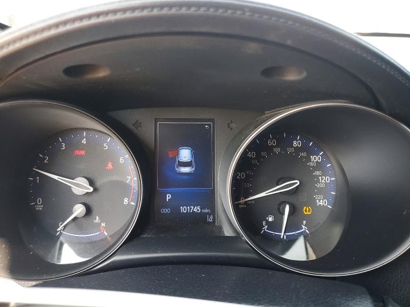 2018 TOYOTA C-HR XLE 9
