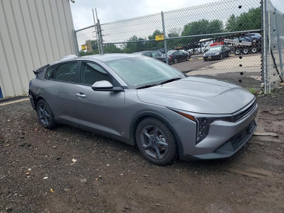 2026 KIA K4 LXS 4