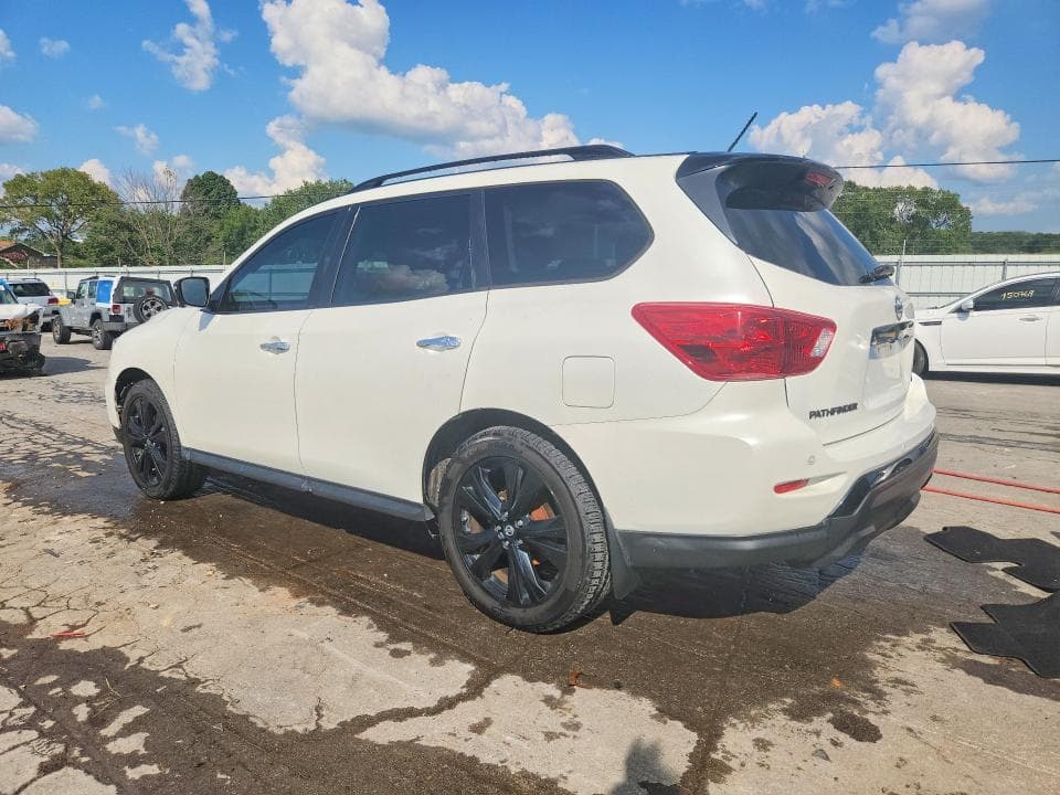 2018 NISSAN PATHFINDER SL 2