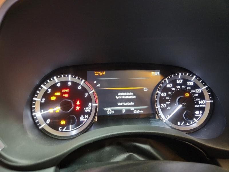2026 TOYOTA HIGHLANDER XLE 9