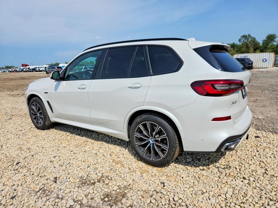 2022 BMW X5 XDRIVE45E 2