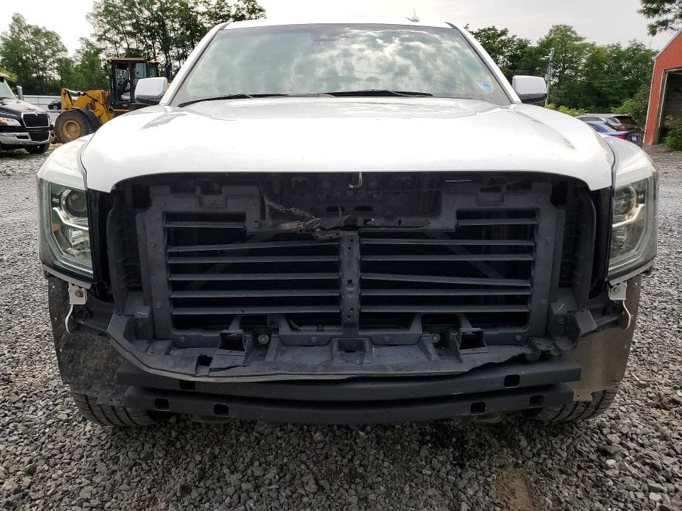 2019 GMC YUKON DENALI 5