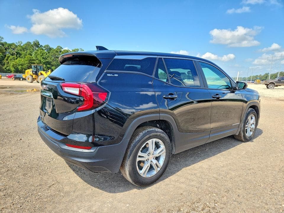 2024 GMC TERRAIN SLE 3