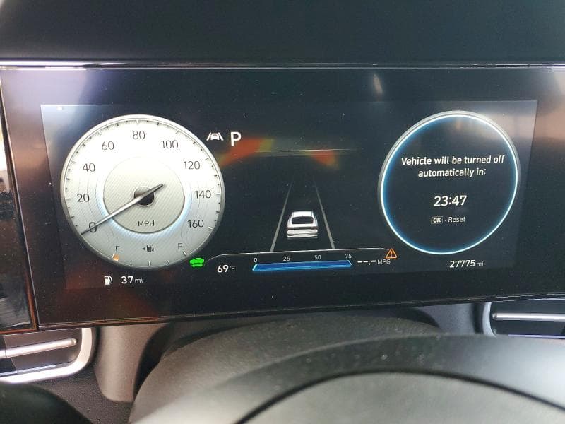 2023 HYUNDAI ELANTRA LIMITED 9