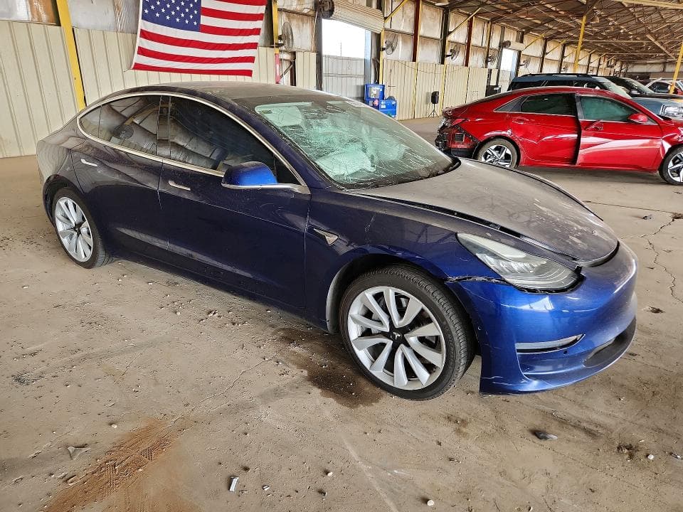 2018 TESLA MODEL 3 4