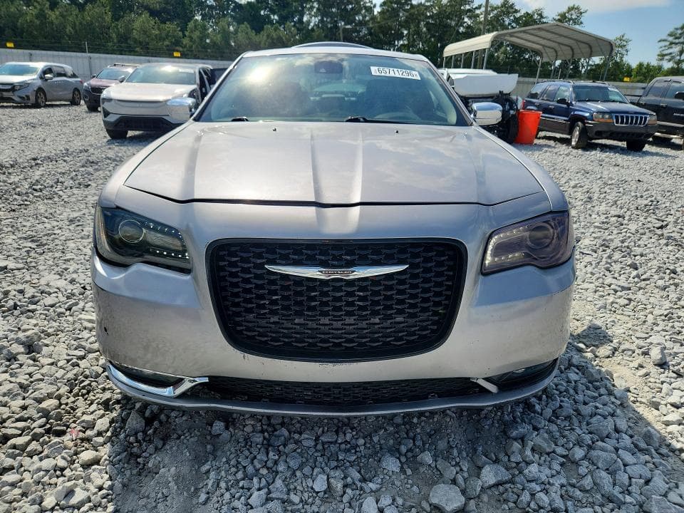 2017 CHRYSLER 300C 5