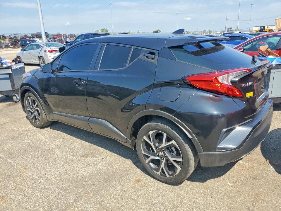 2018 TOYOTA C-HR XLE 2