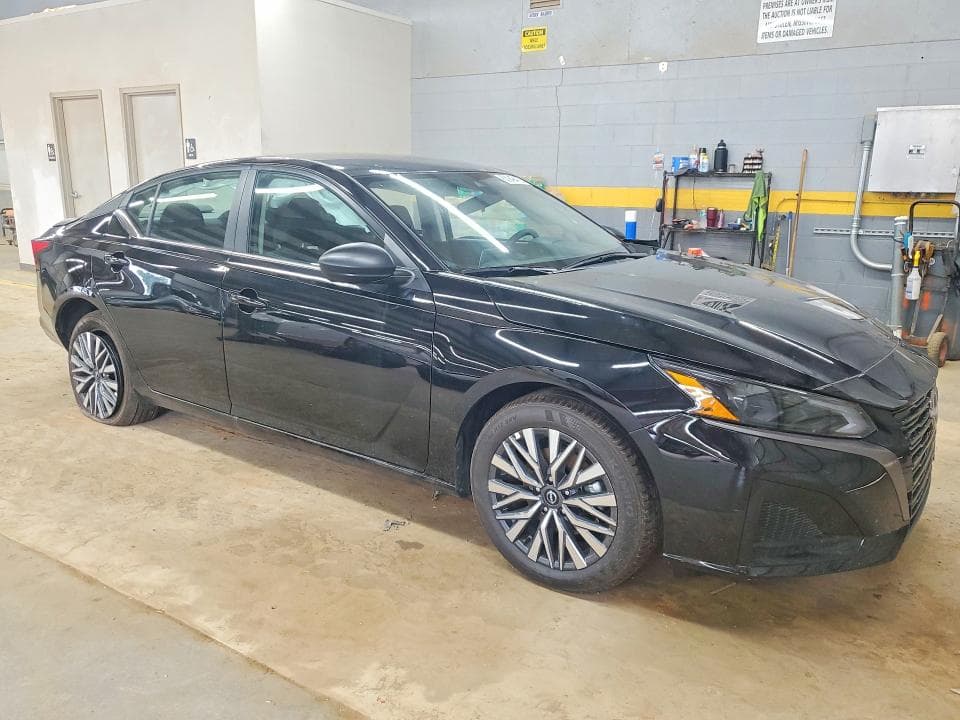 2026 NISSAN ALTIMA SV 4