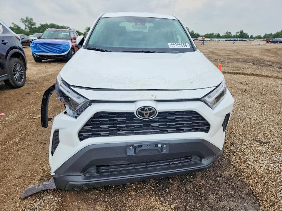 2025 TOYOTA RAV4 LE 5