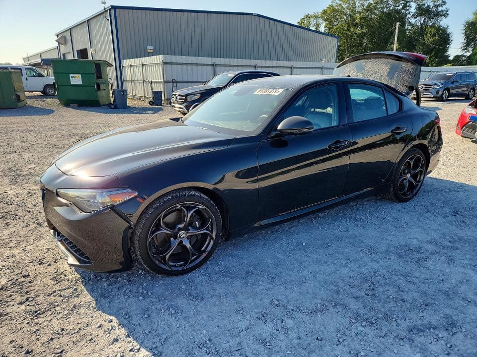 2018 ALFA ROMEO GIULIA TI Q4 - 1