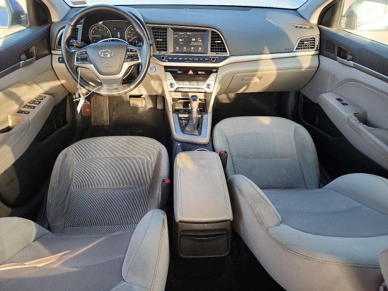 2017 HYUNDAI ELANTRA SE 8