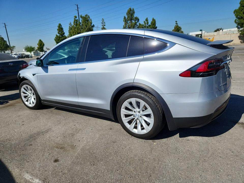 2017 TESLA MODEL X 2