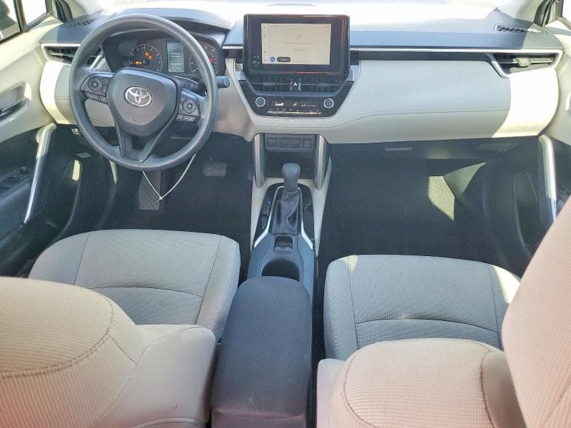2023 TOYOTA COROLLA CROSS L 8
