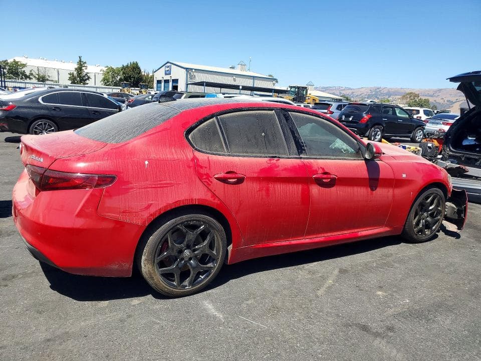 2023 ALFA ROMEO GIULIA TI 3