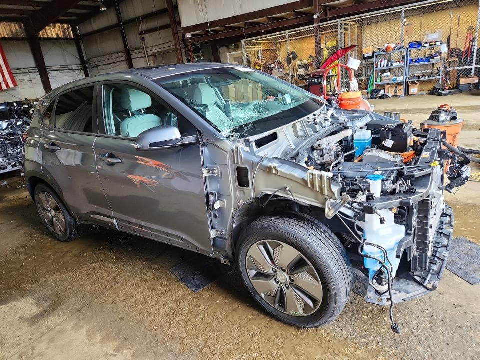 2021 HYUNDAI KONA ULTIMATE 4