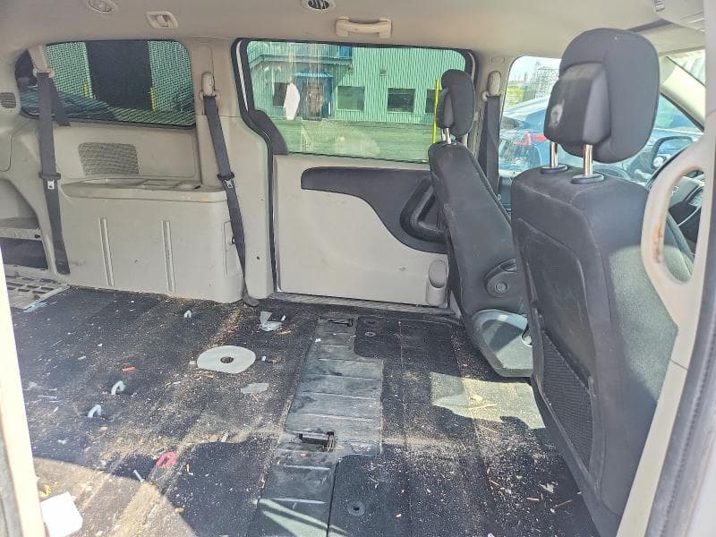 2019 DODGE GRAND CARAVAN SE 10