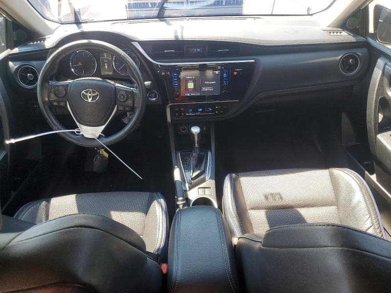2017 TOYOTA COROLLA SE 8