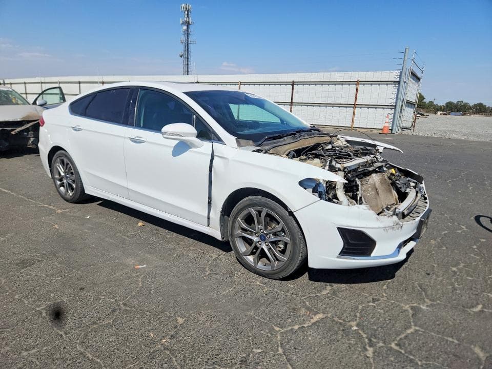 2020 FORD FUSION SEL 4