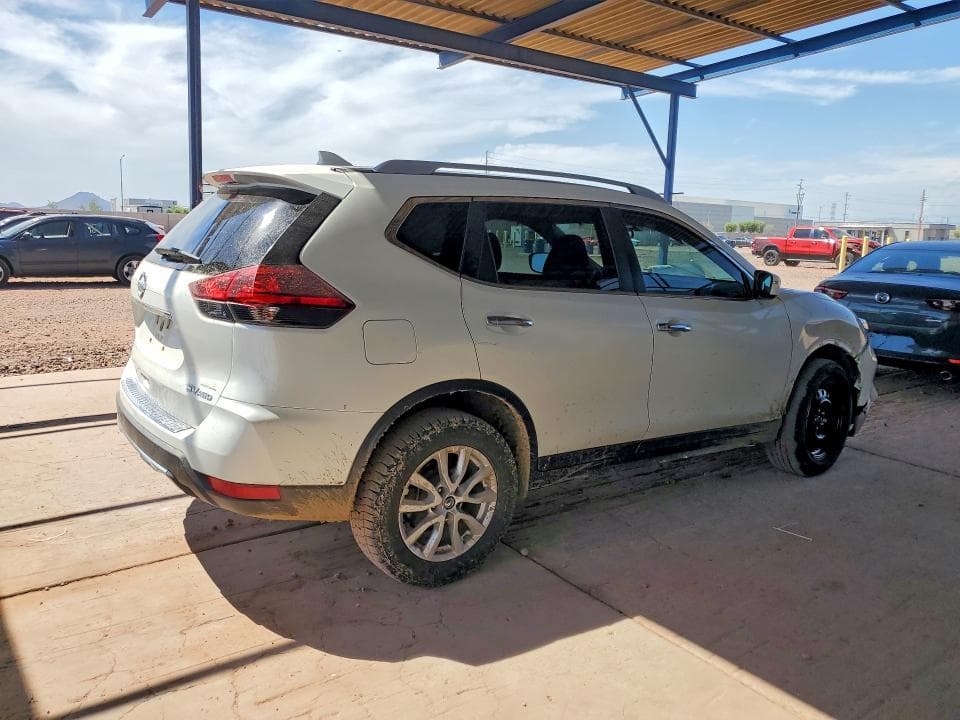 2017 NISSAN ROGUE SV 3