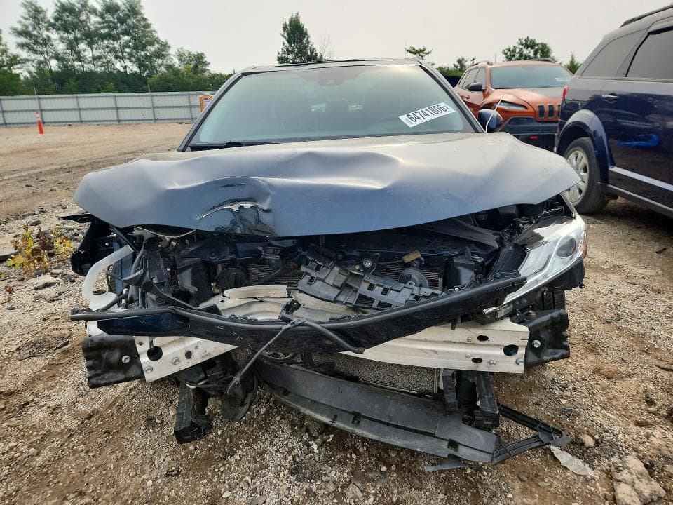 2020 TOYOTA CAMRY XSE 5