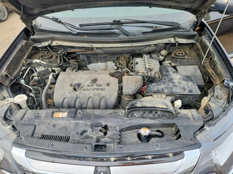 2017 MITSUBISHI OUTLANDER ES 12