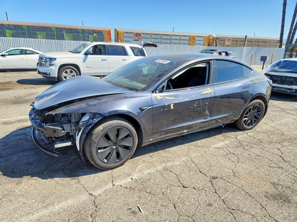 2025 TESLA MODEL 3 - 1