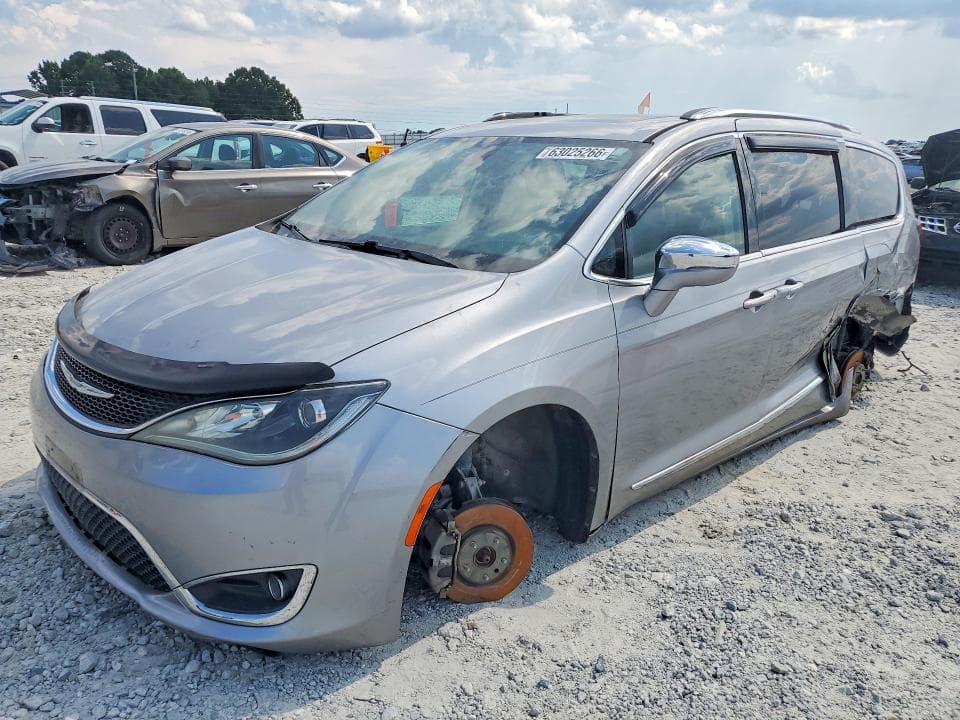 2017 CHRYSLER PACIFICA LIMITED - 1