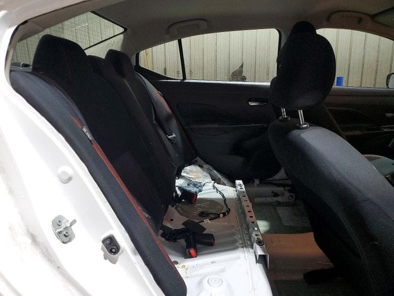 2023 NISSAN VERSA SR 10