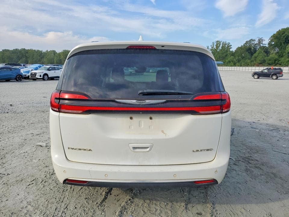 2022 CHRYSLER PACIFICA LIMITED 6