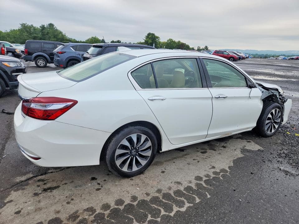 2017 HONDA ACCORD HYBRID 3