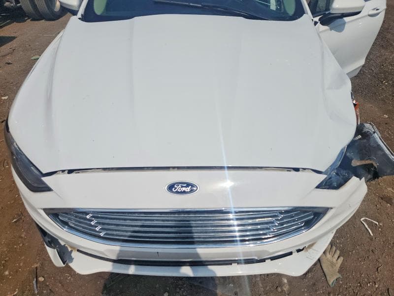 2017 FORD FUSION SE 11