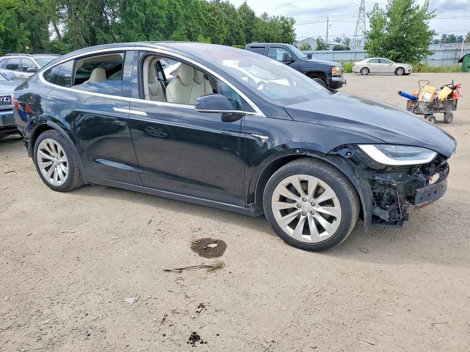 2017 TESLA MODEL X 4