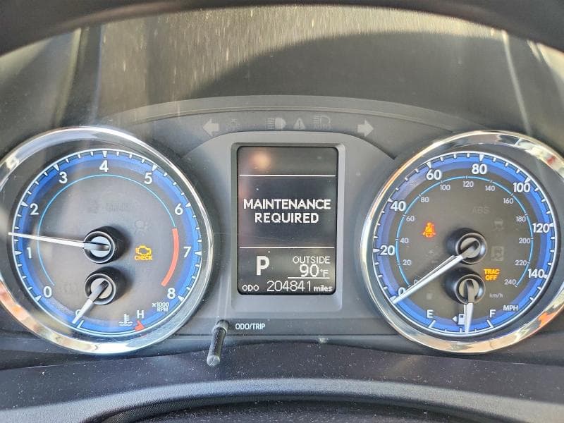 2017 TOYOTA COROLLA LE 9