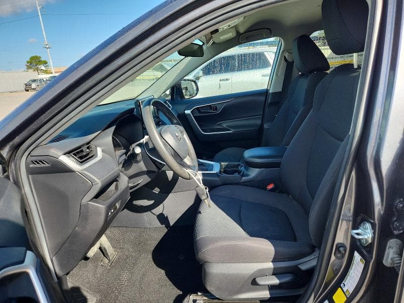 2021 TOYOTA RAV4 LE 7