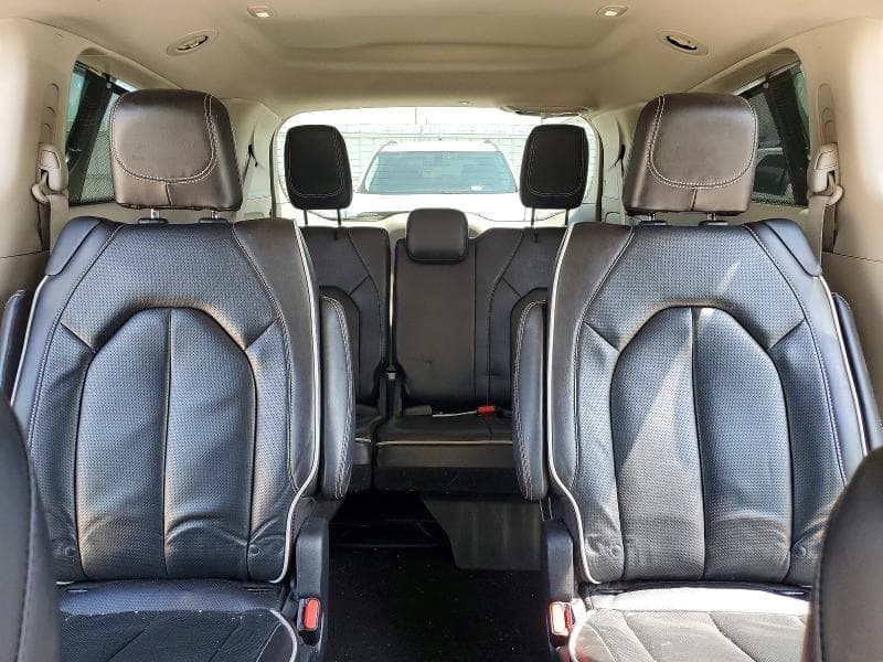 2023 CHRYSLER PACIFICA LIMITED 10