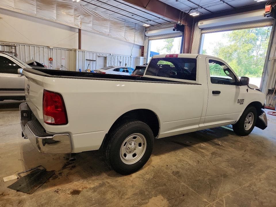 2022 RAM 1500 CLASSIC TRADESMAN 3