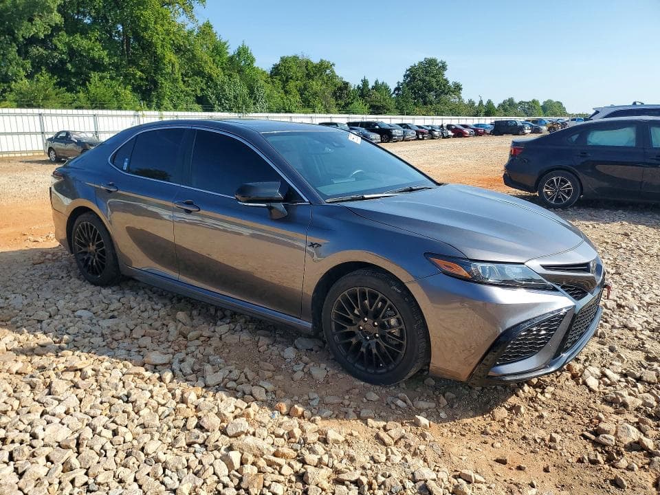2024 TOYOTA CAMRY SE 4