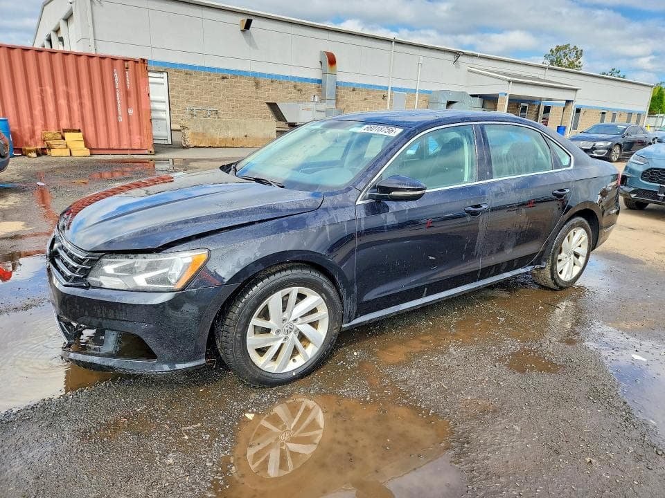 2018 VOLKSWAGEN PASSAT SE - 1