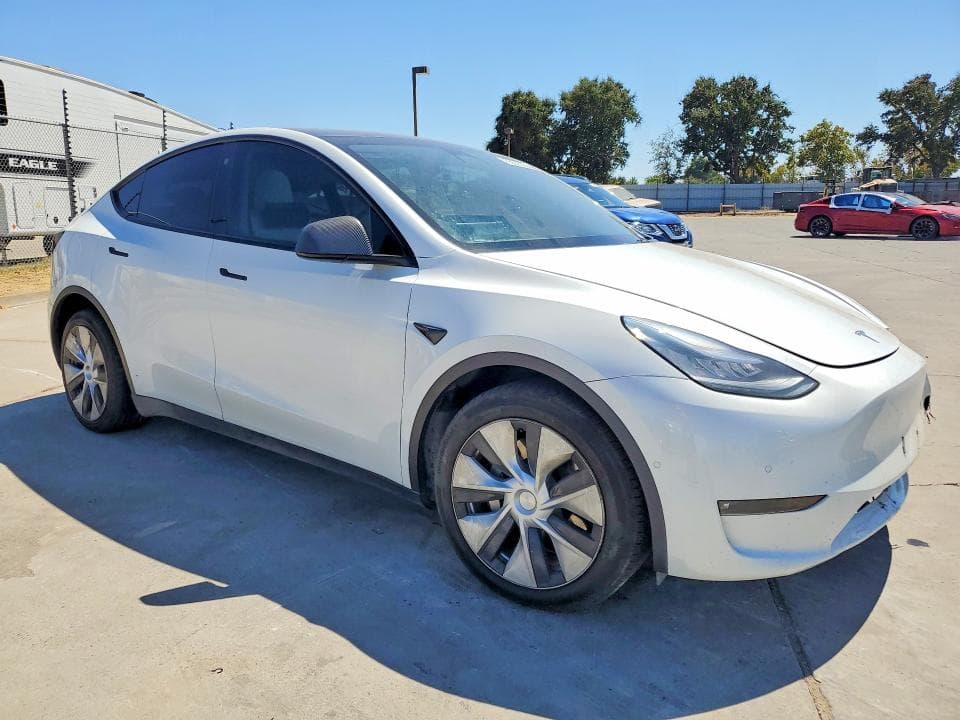 2021 TESLA MODEL Y 4