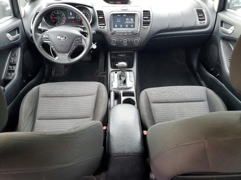 2017 KIA FORTE LX 8