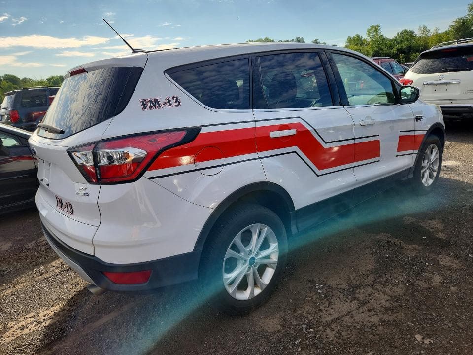 2017 FORD ESCAPE SE 3