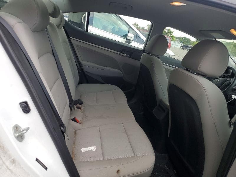 2017 HYUNDAI ELANTRA SE 10