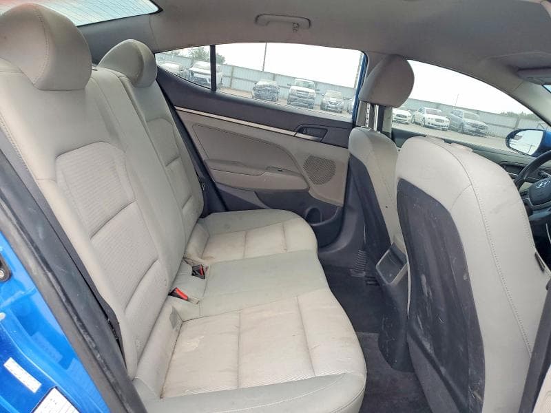 2017 HYUNDAI ELANTRA SE 10