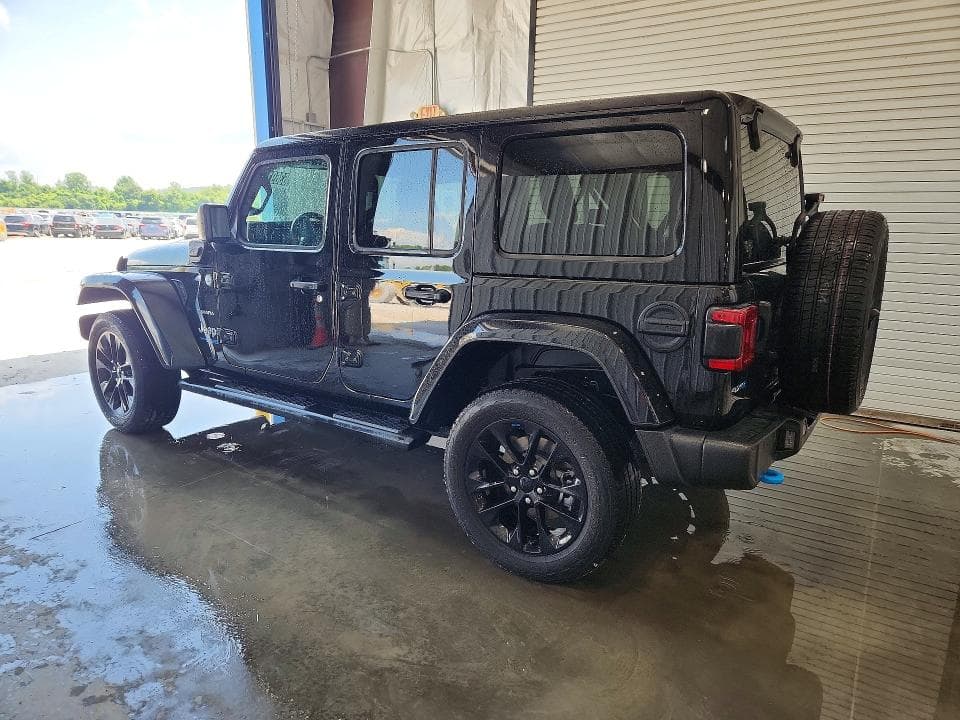 2022 JEEP WRANGLER UNLIMITED SAHARA 4XE 2