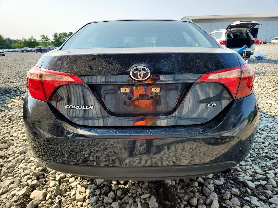 2017 TOYOTA COROLLA LE 6