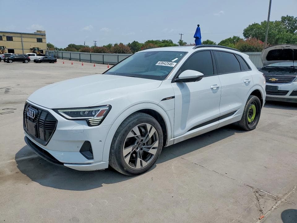 2022 AUDI E-TRON PREMIUM
