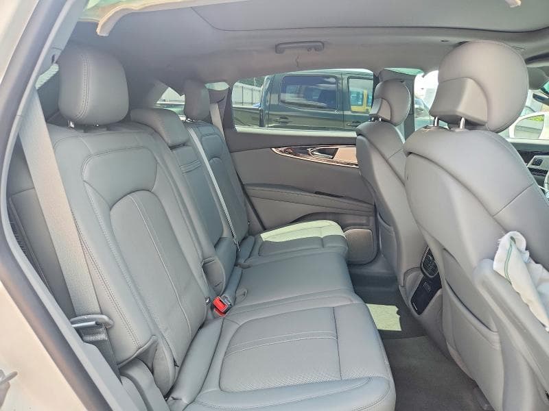 2023 LINCOLN NAUTILUS RESERVE 11
