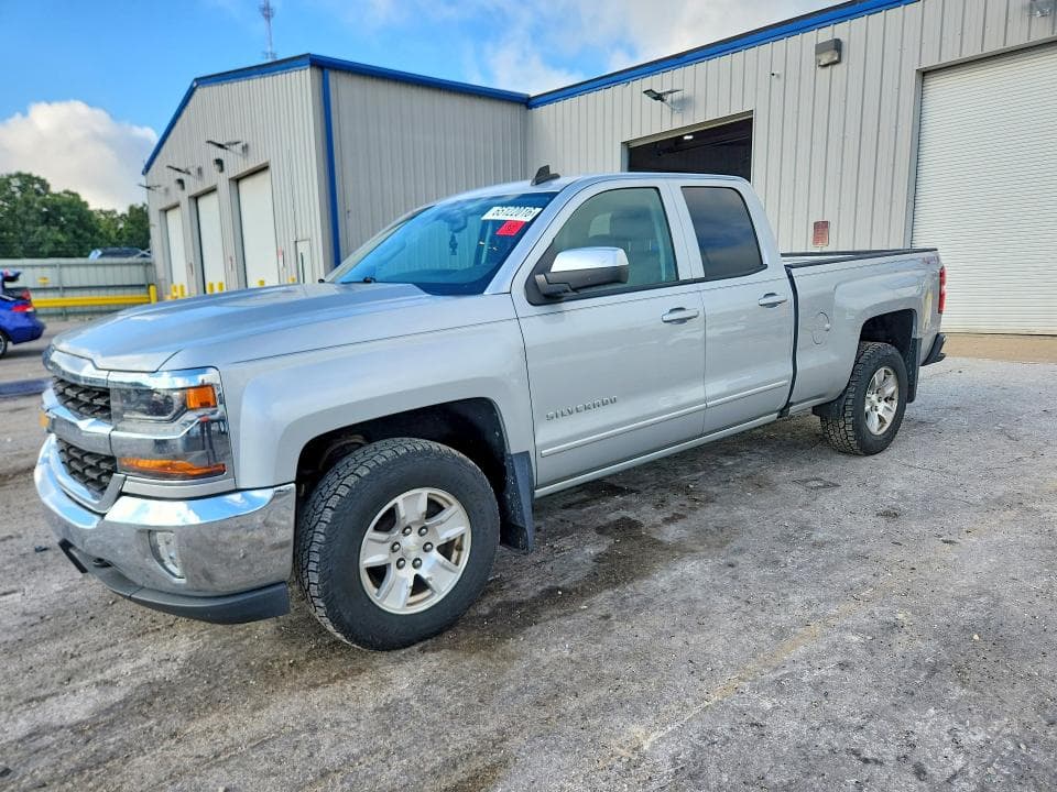 2017 CHEVROLET SILVERADO K1500 LT - 1